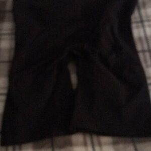 A skims mid thigh core butt lifting mid thigh short